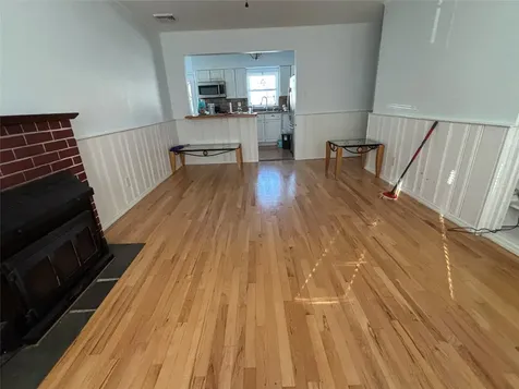 14 Heather Lane Plainview NY 11803