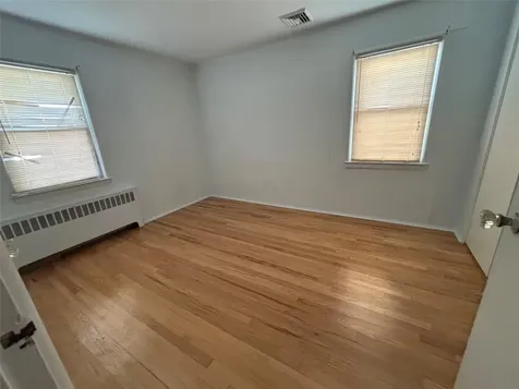 14 Heather Lane Plainview NY 11803