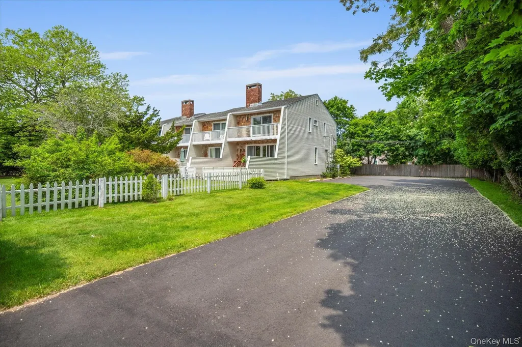 188 Main Street Westhampton Beach NY 11978