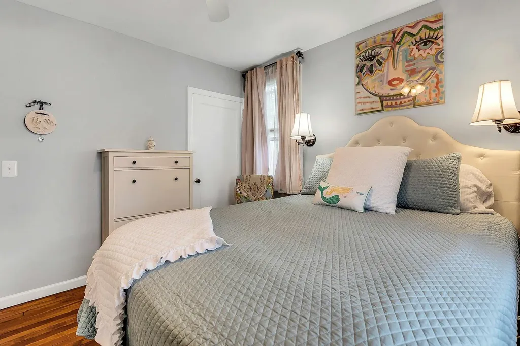 15 Robbins Avenue Islip NY 11751