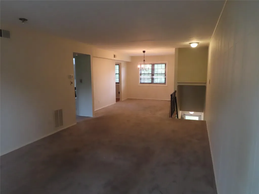 103 Mariners Way Copiague NY 11726