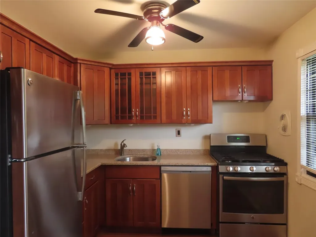 103 Mariners Way Copiague NY 11726