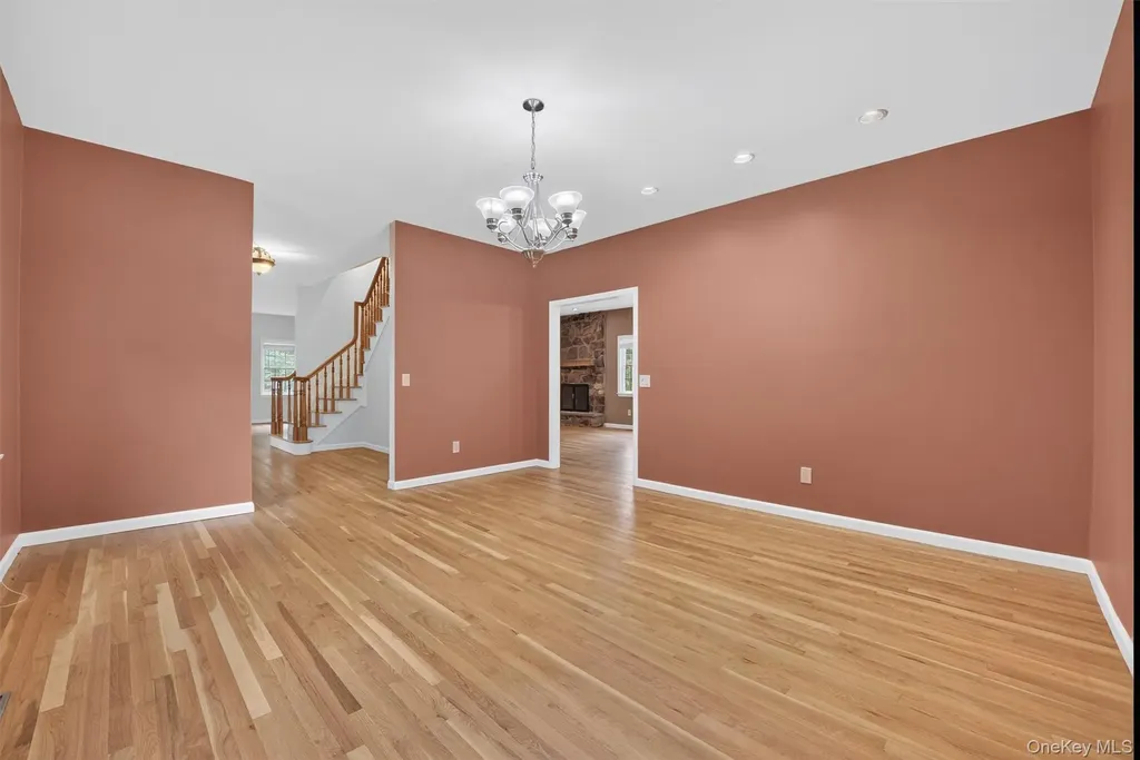 16 Apple Summit Lane Lagrangeville NY 12540