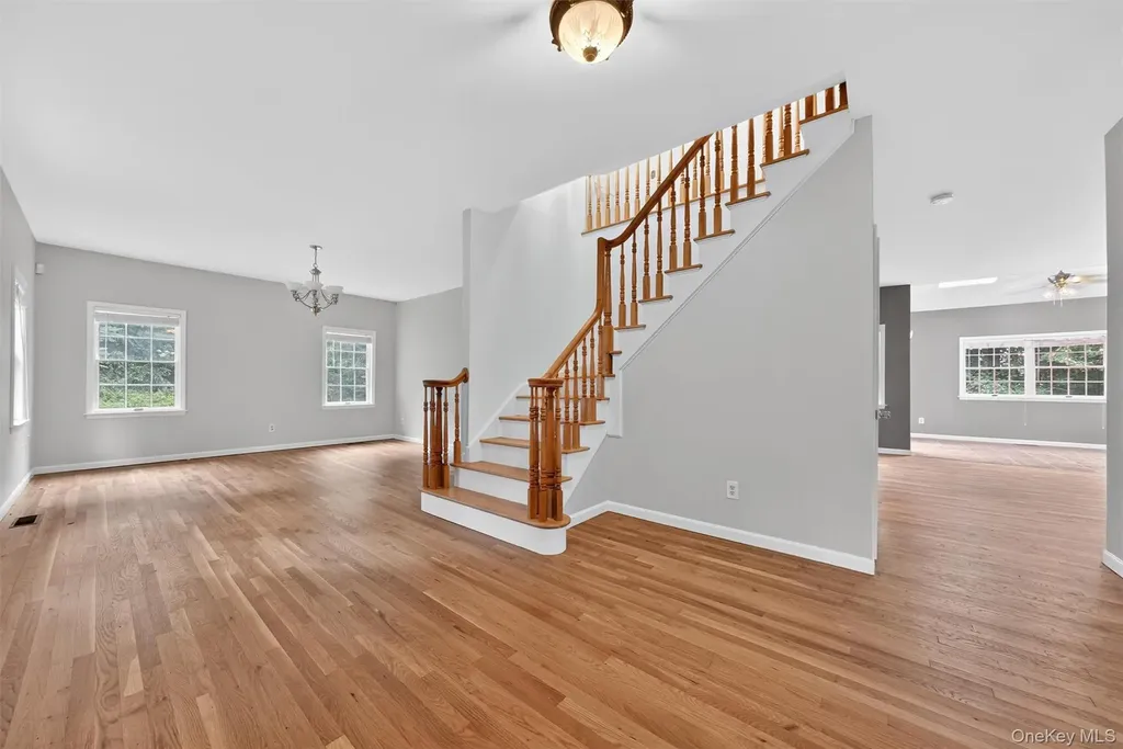 16 Apple Summit Lane Lagrangeville NY 12540