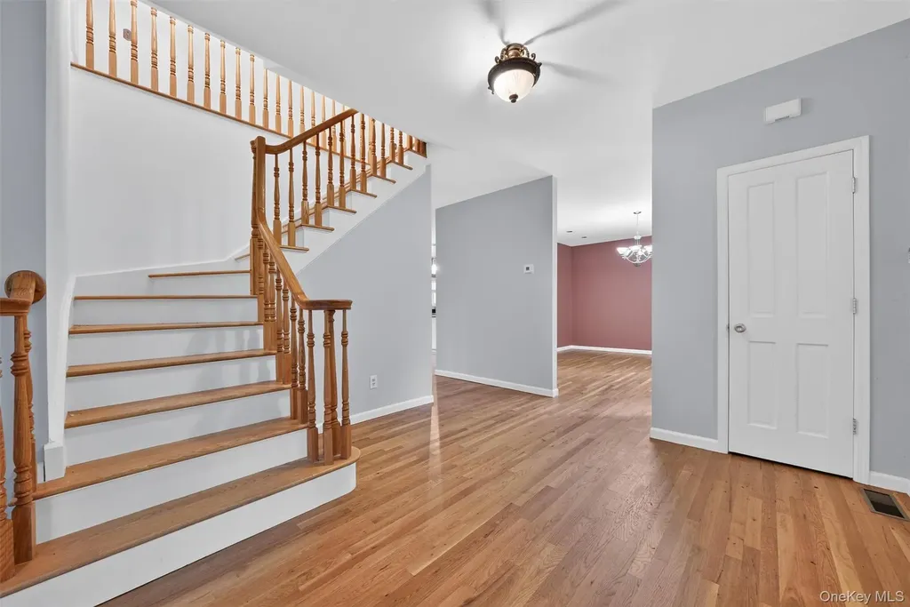 16 Apple Summit Lane Lagrangeville NY 12540