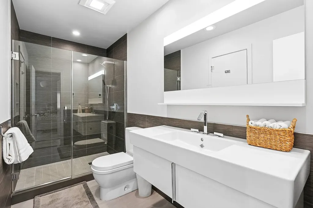21 Quarter Court Westhampton NY 11977