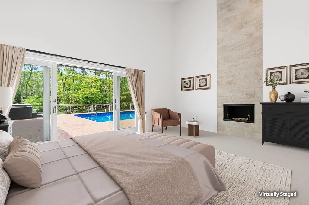 21 Quarter Court Westhampton NY 11977