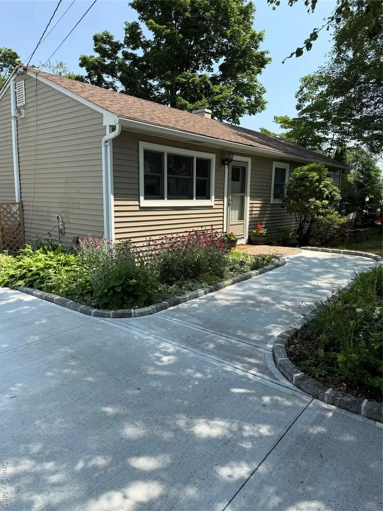 1016 Howells Road Bay Shore NY 11706