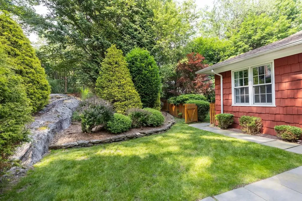 34 Summit Terrace Dobbs Ferry NY 10522