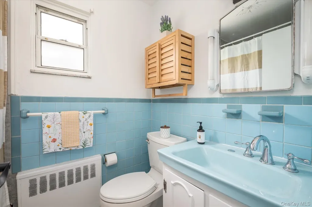 138 Davison Avenue Oceanside NY 11572