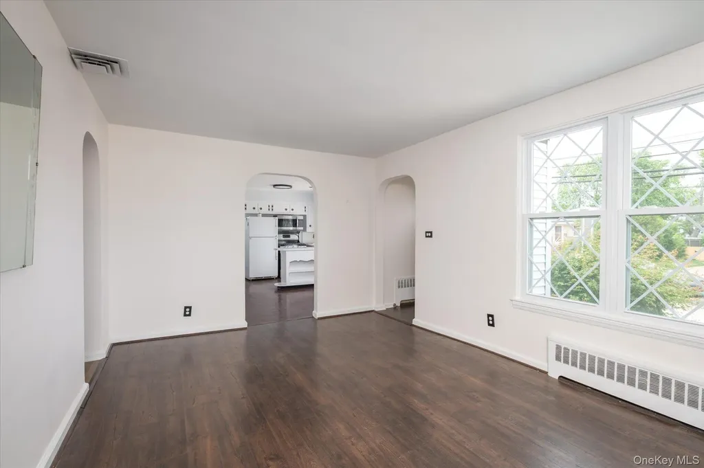138 Davison Avenue Oceanside NY 11572