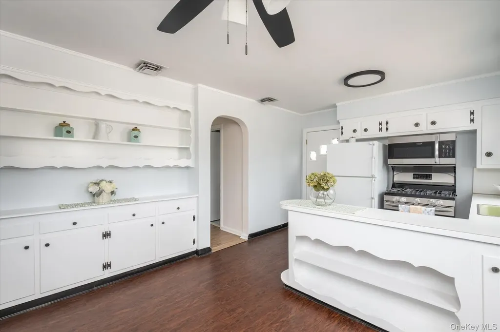 138 Davison Avenue Oceanside NY 11572