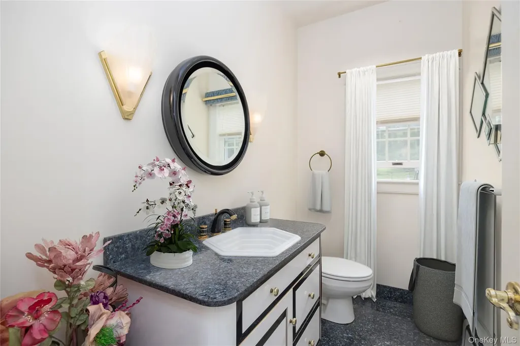 219 Maple Avenue Monroe NY 10950