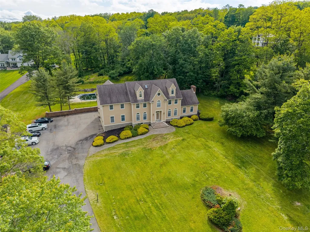 219 Maple Avenue Monroe NY 10950