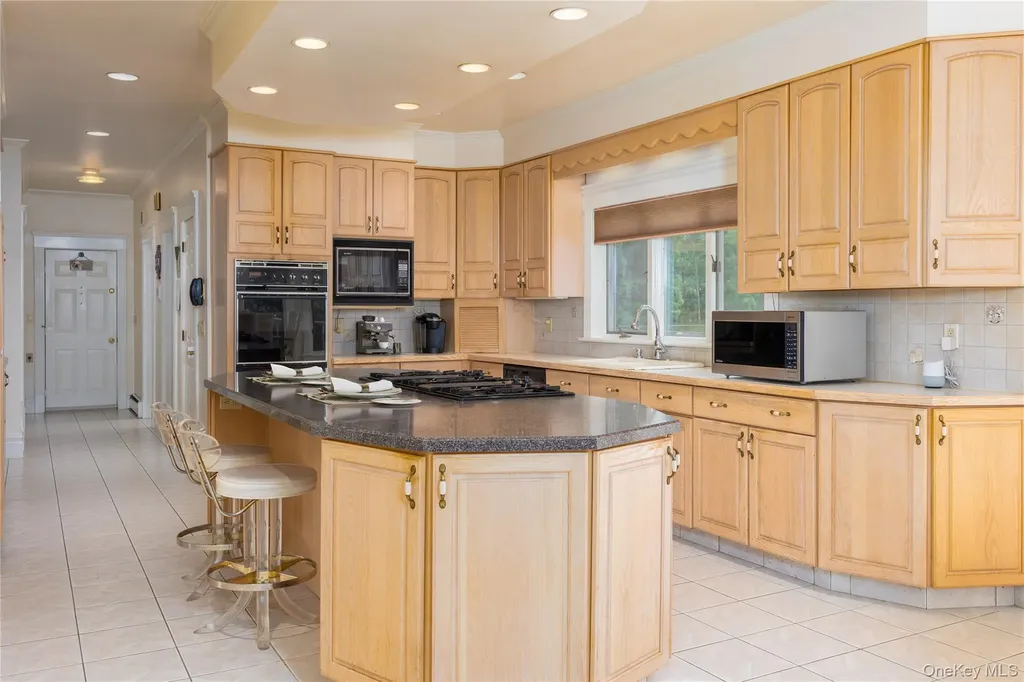 219 Maple Avenue Monroe NY 10950