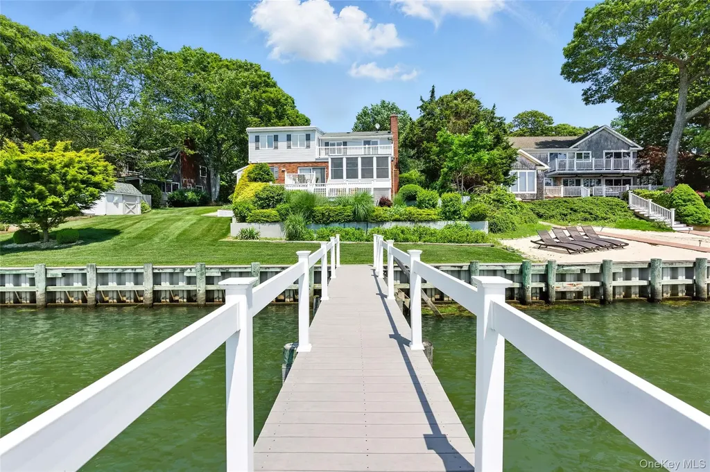 2005 Westview Drive Mattituck NY 11952