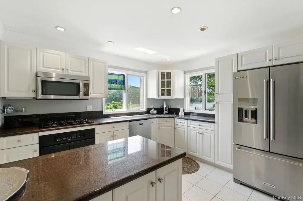 2005 Westview Drive Mattituck NY 11952