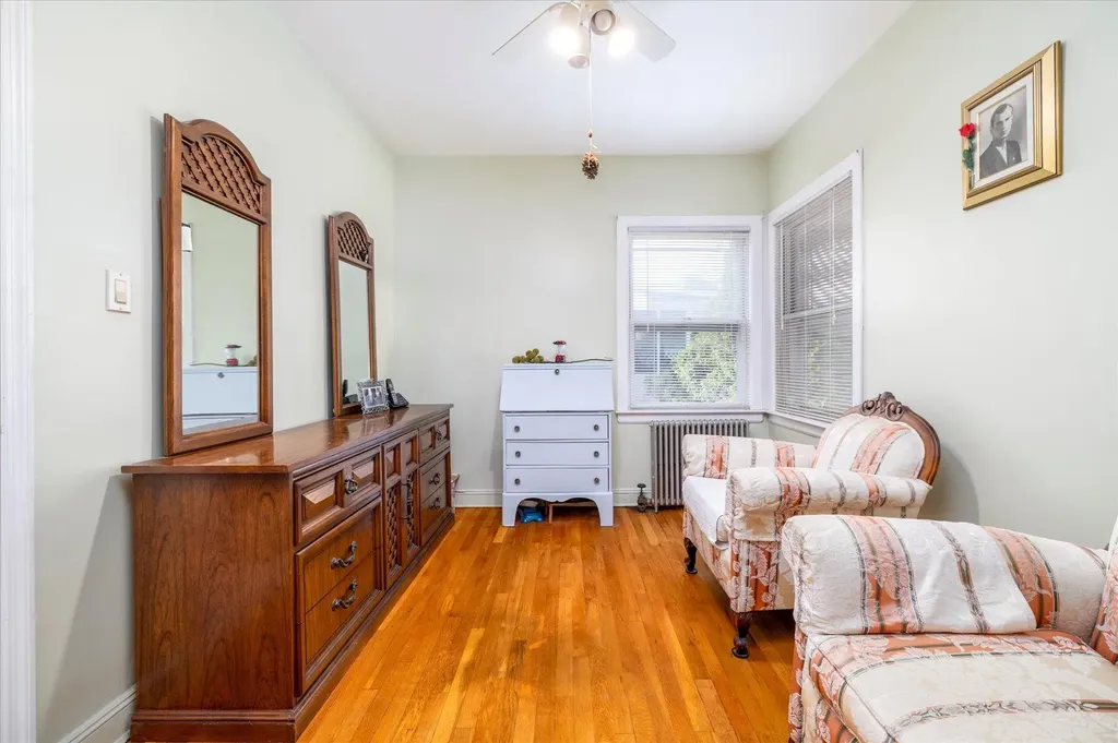 8 Clinton Street Elmont NY 11003
