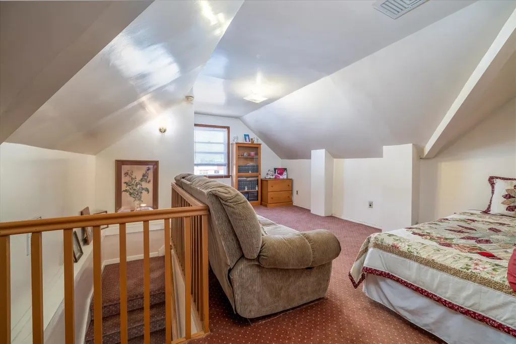 8 Clinton Street Elmont NY 11003
