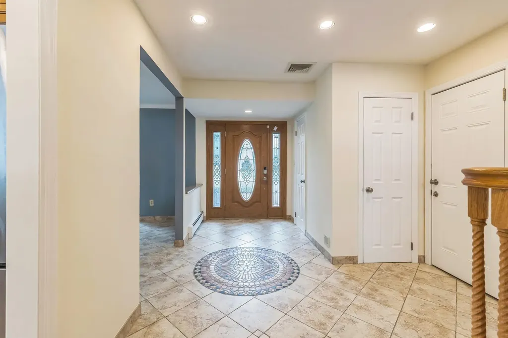 21 Tulipwood Drive Commack NY 11725