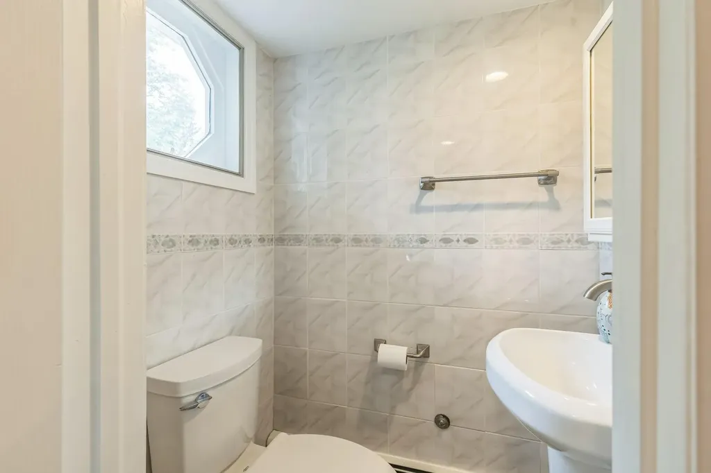 21 Tulipwood Drive Commack NY 11725