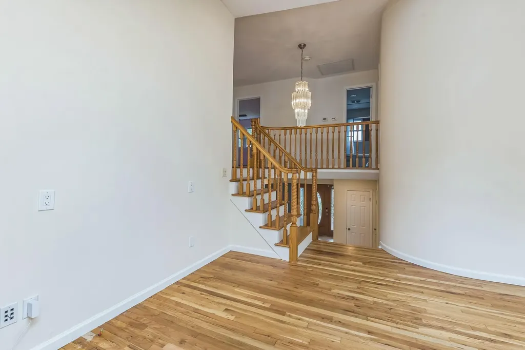21 Tulipwood Drive Commack NY 11725