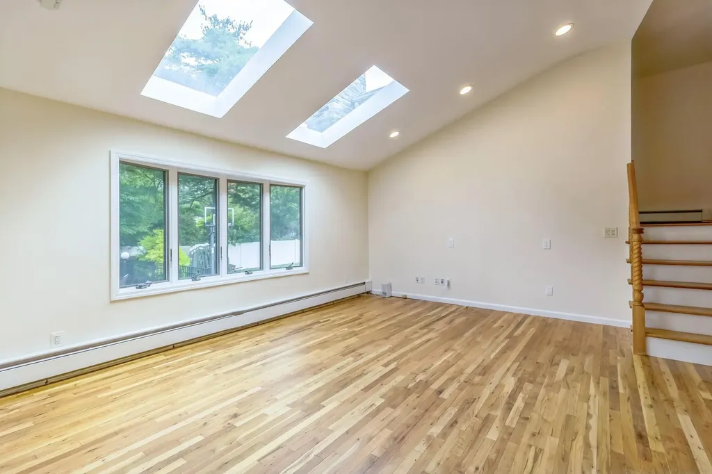 21 Tulipwood Drive Commack NY 11725