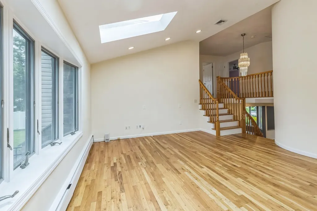 21 Tulipwood Drive Commack NY 11725