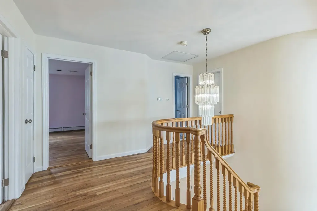 21 Tulipwood Drive Commack NY 11725