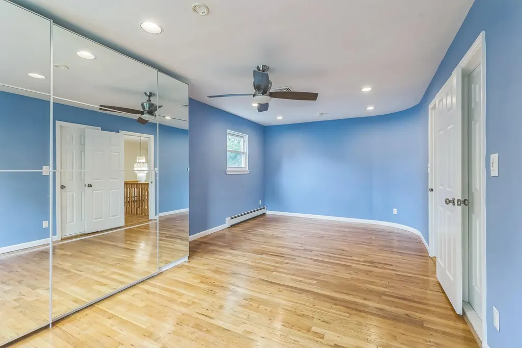 21 Tulipwood Drive Commack NY 11725