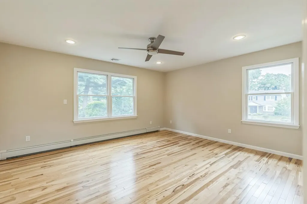 21 Tulipwood Drive Commack NY 11725