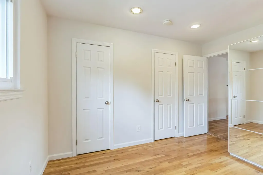 21 Tulipwood Drive Commack NY 11725