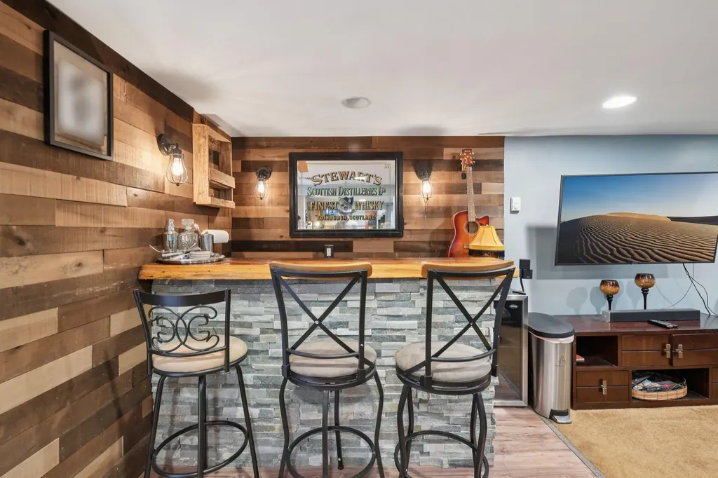 13 Sunset Drive Centereach NY 11720