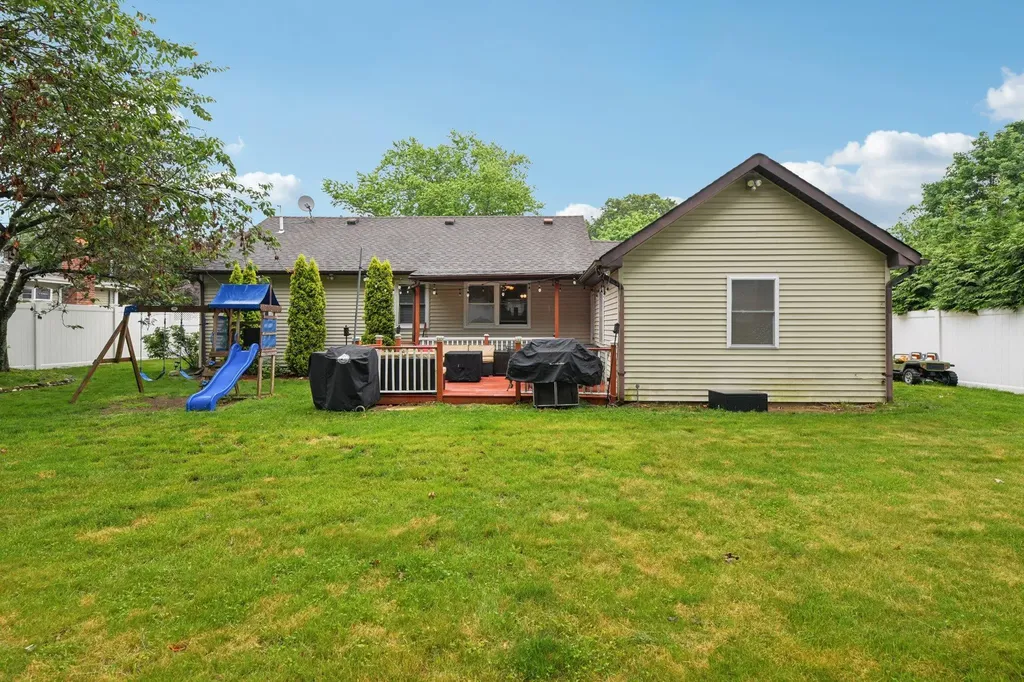 13 Sunset Drive Centereach NY 11720
