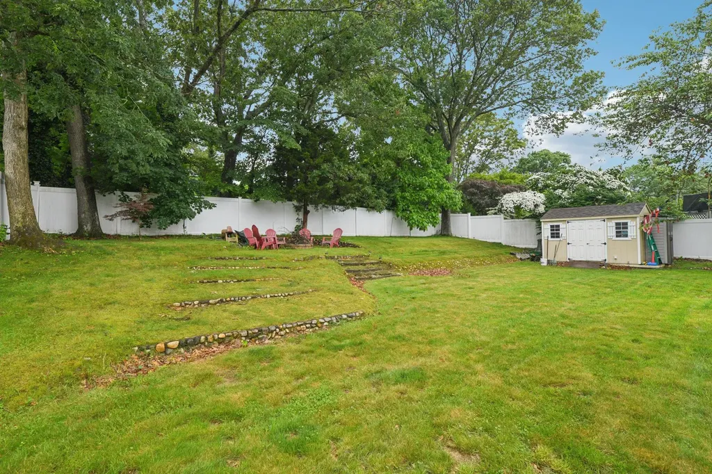 13 Sunset Drive Centereach NY 11720