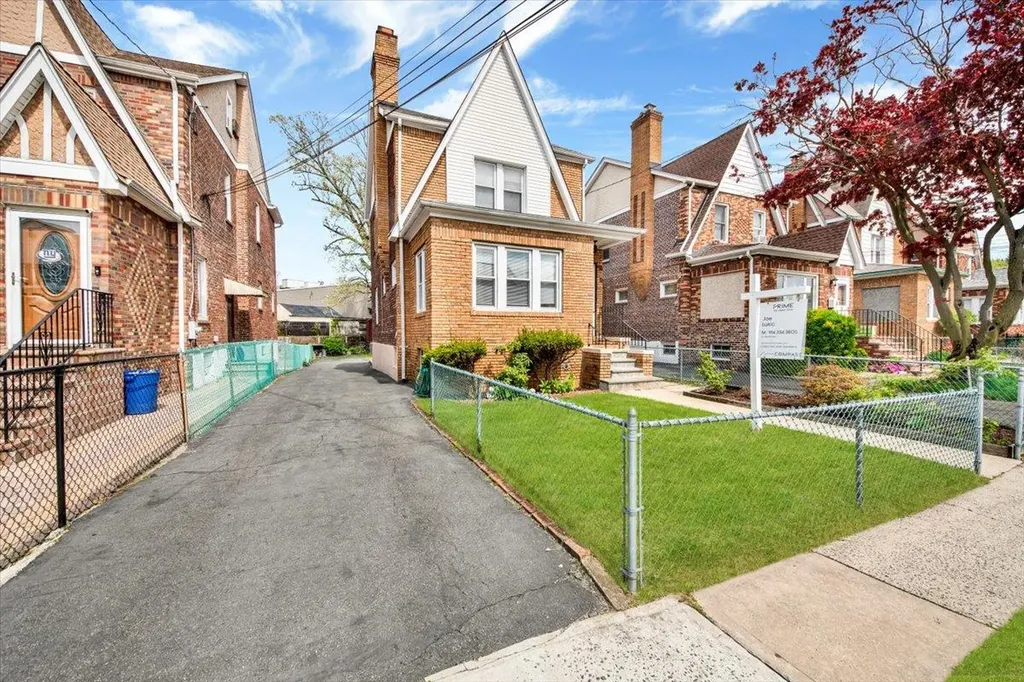 49 Boone Street Yonkers NY 10704