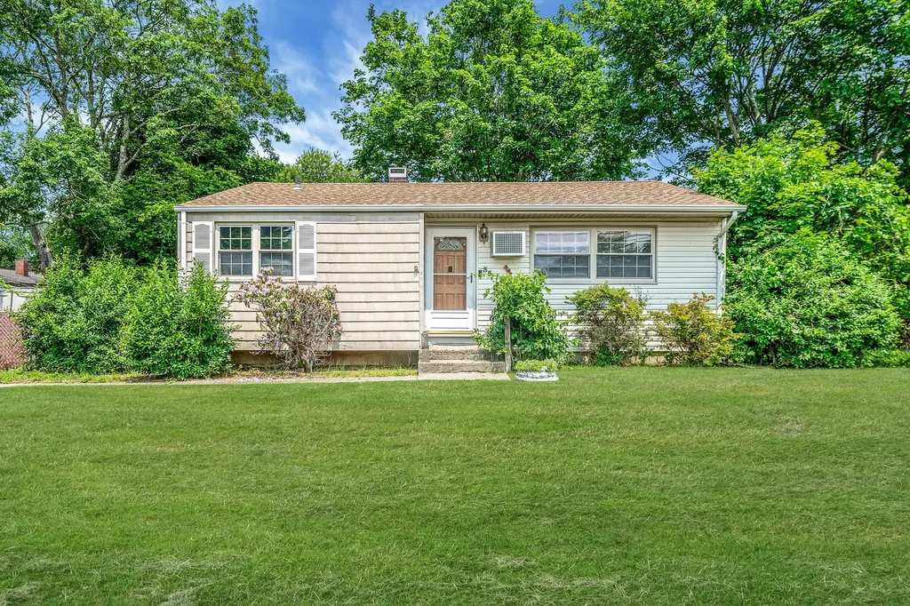 35 13th Street Bohemia NY 11716