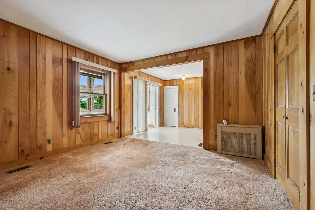 112 Cobb Road Water Mill NY 11976