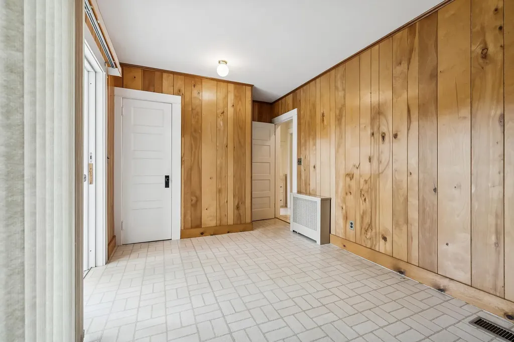 112 Cobb Road Water Mill NY 11976