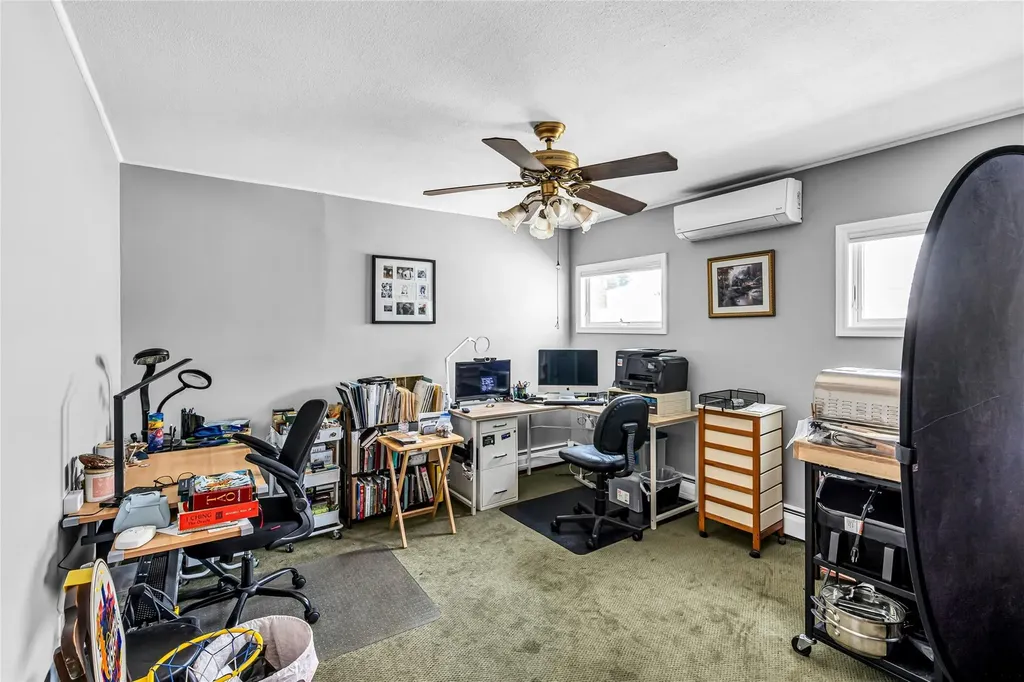 23 Crown Lane Westbury NY 11590