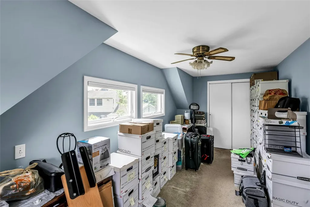 23 Crown Lane Westbury NY 11590