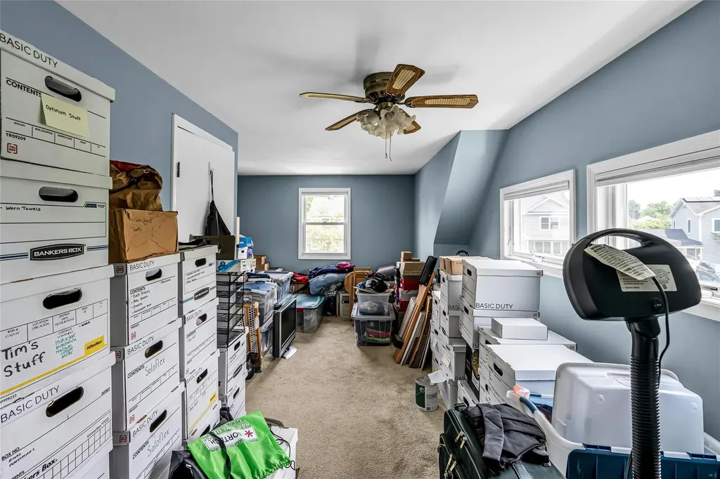 23 Crown Lane Westbury NY 11590