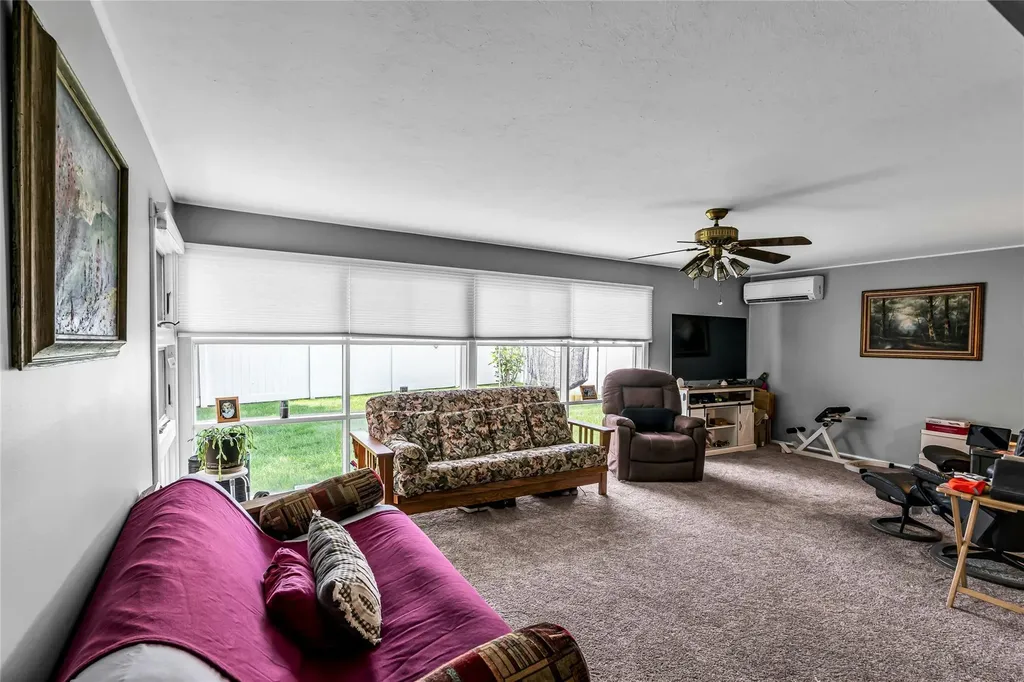 23 Crown Lane Westbury NY 11590