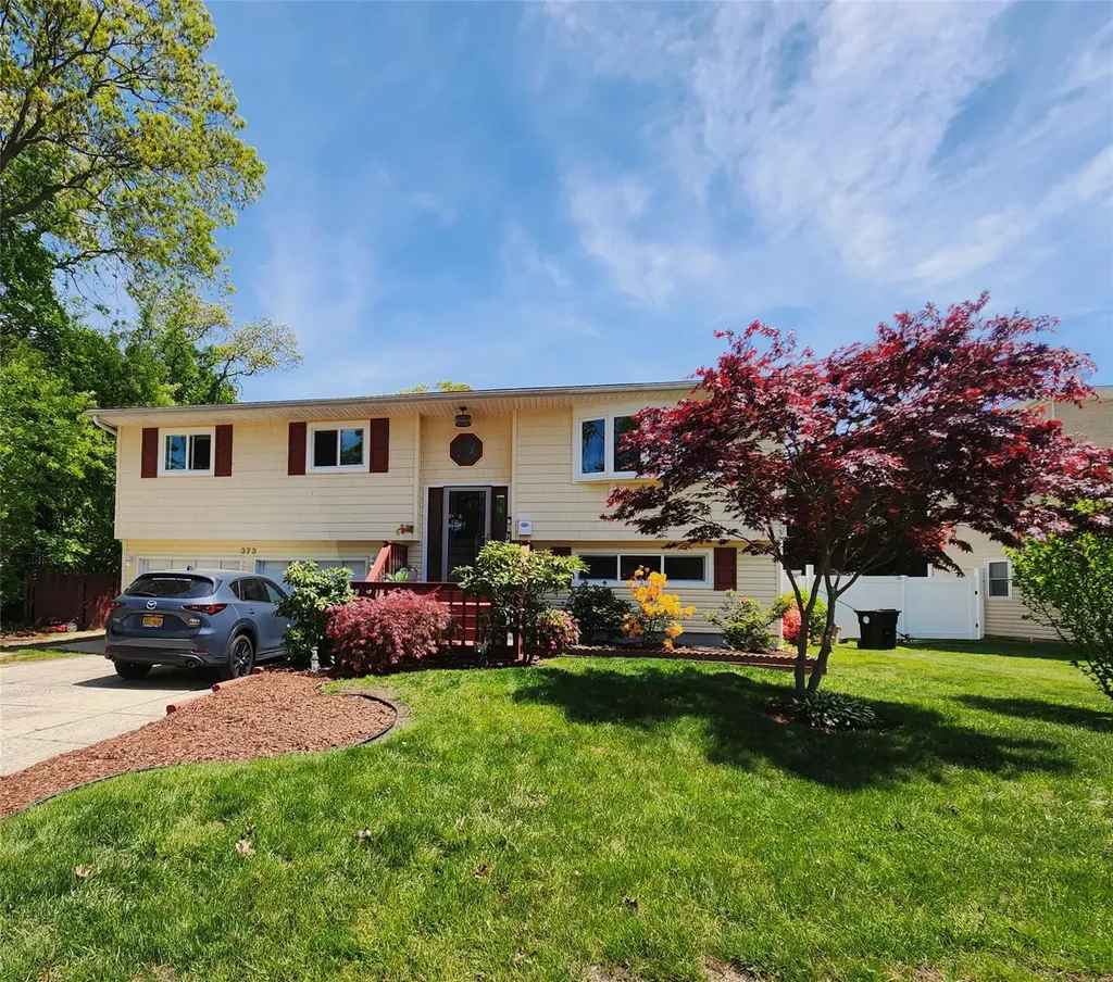 373 Commack Road Islip NY 11751