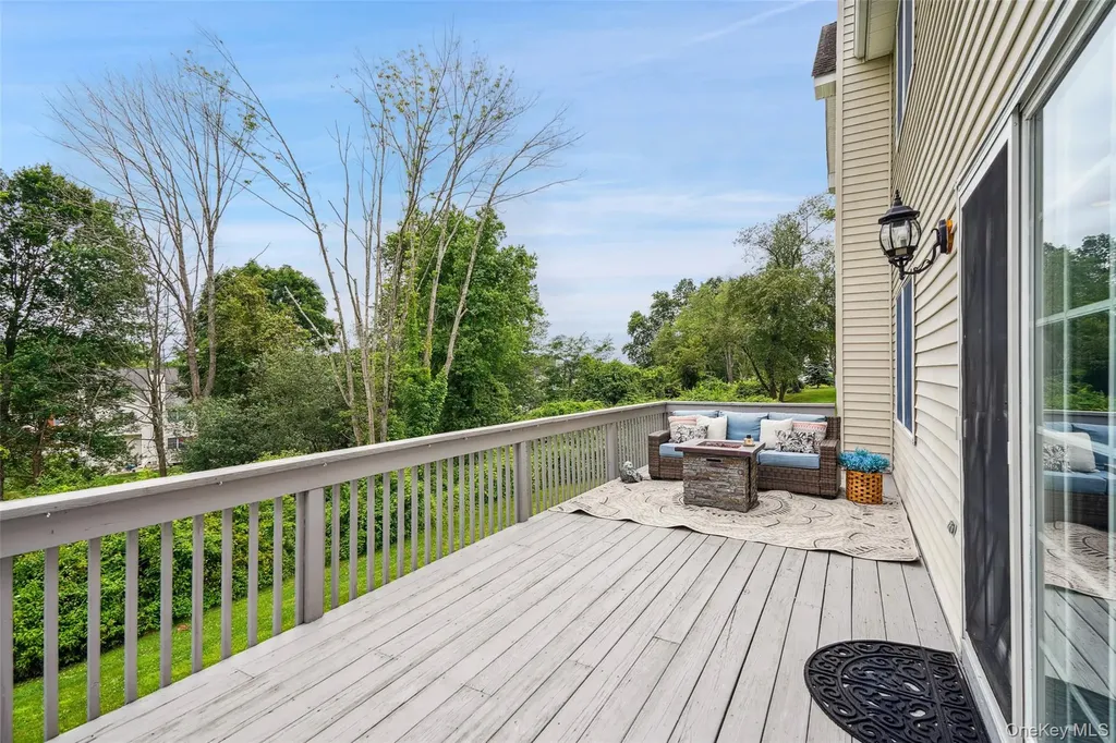 125 Duke Drive Carmel NY 10512