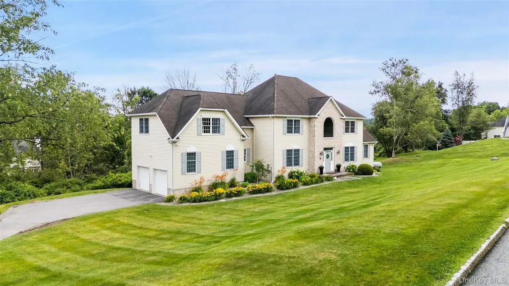125 Duke Drive Carmel NY 10512
