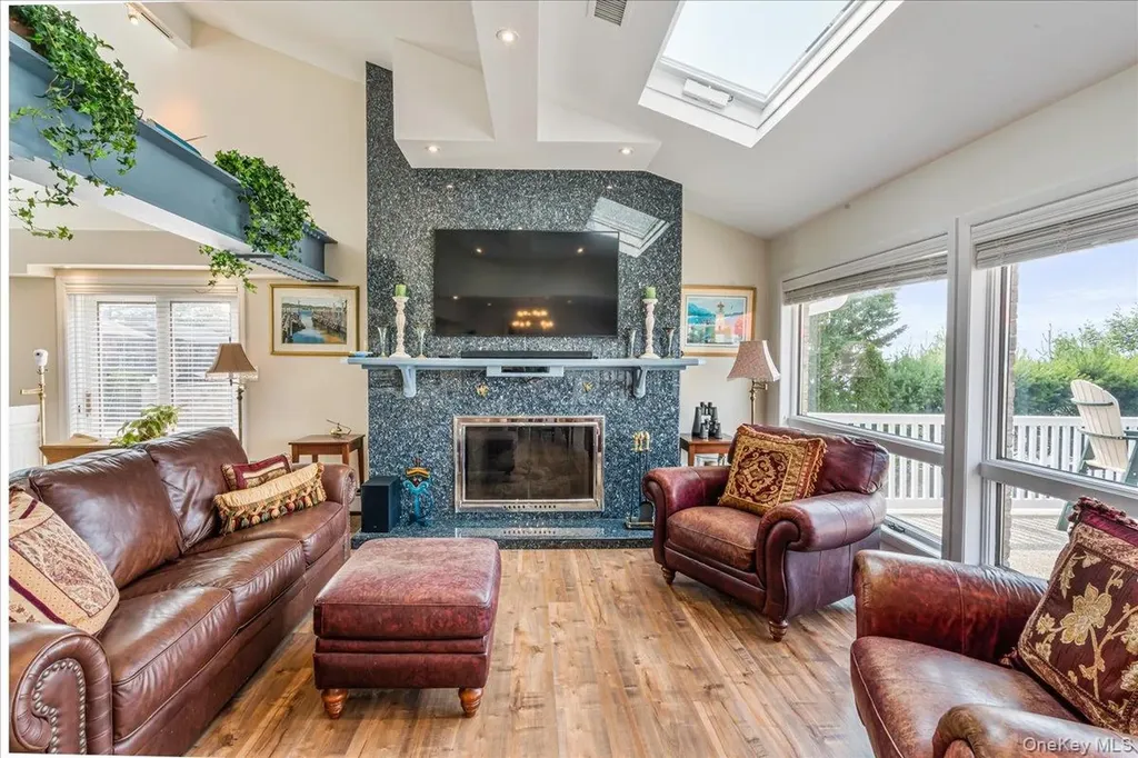 15445 Riverside Drive Whitestone NY 11357