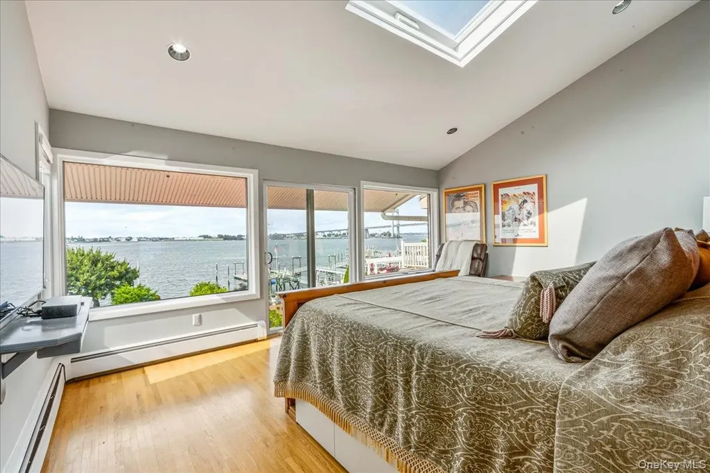 15445 Riverside Drive Whitestone NY 11357