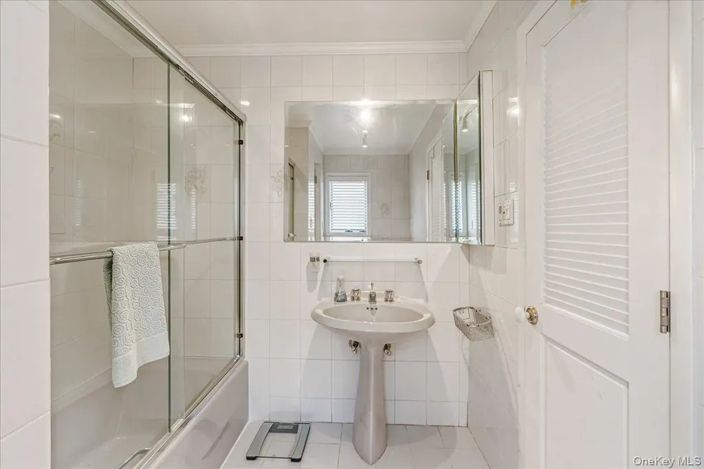 15445 Riverside Drive Whitestone NY 11357