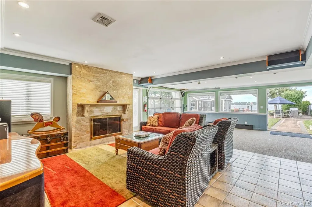 15445 Riverside Drive Whitestone NY 11357